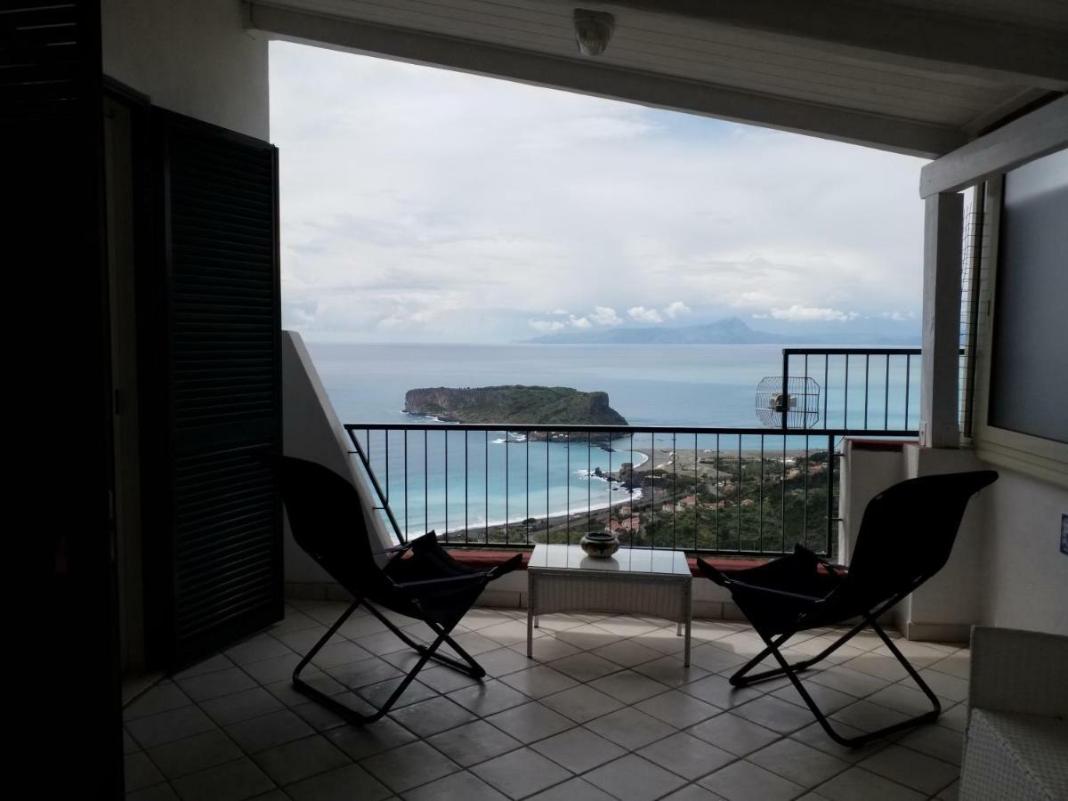 Вилла La Terrazza Sull Isola Di Dino Сан-Никола-Арчелла Экстерьер фото